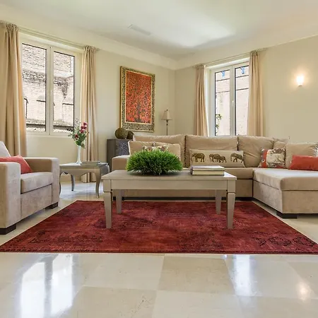 Puerta Principe Luxury Apartment Seville