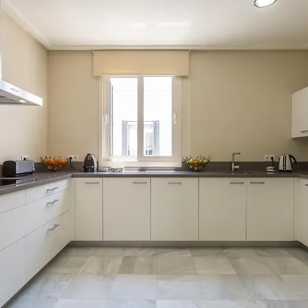 Puerta Principe Luxury Lägenhet Sevilla
